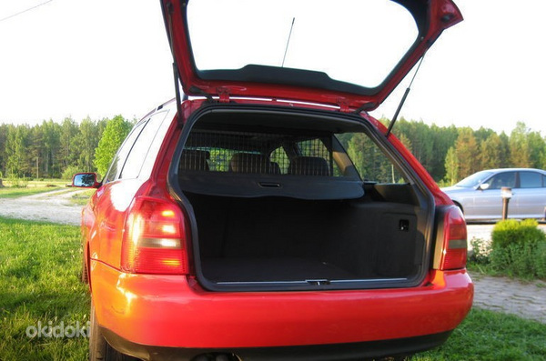 Pagasiruumi kate Audi A4 Avant 1994-2001