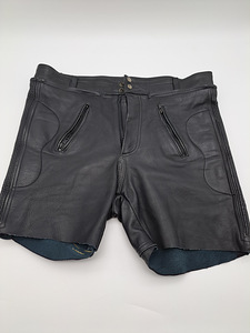 Nahast komplekt L-XL (3 foto / 10)