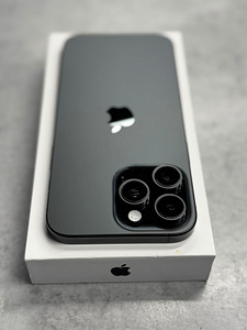 iPhone 16 Pro Max 256GB Titanium Black (3 фото из 7)