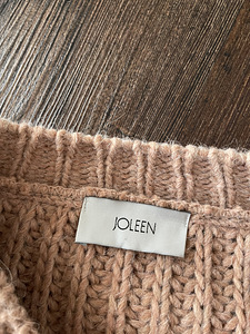 Свитер Joleen (3 фото из 3)