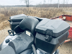 ATV Kymco MXU 700 4x4 +haagis (6 foto / 10)