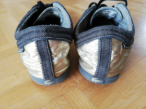 Lacoste kuldsed nahast tennised, s 38 (2 foto / 3)