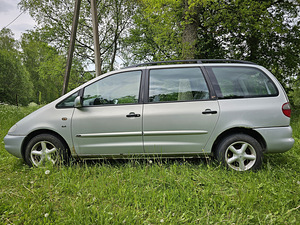 Ford Galaxy (3 foto / 15)