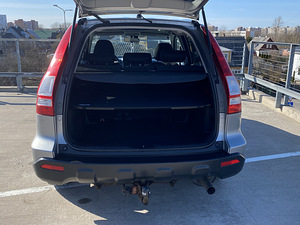 Honda CR-V 2.0 110 kW bensiin 2007 a (8 foto / 12)