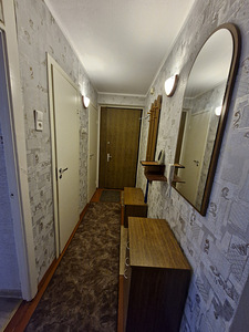 Kangelaste prospekt 42, Pähklimäe, Narva, Ida-Virumaa (7 foto / 9)