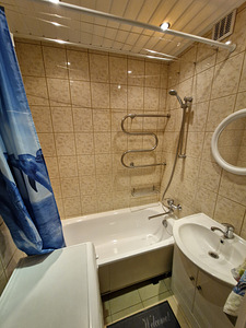Kangelaste prospekt 42, Pähklimäe, Narva, Ida-Virumaa (8 foto / 9)