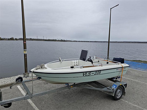Yamarin 410 + Yamaha 30 hp + Tiki BP750-L (2017 г.) (1 фото из 10)