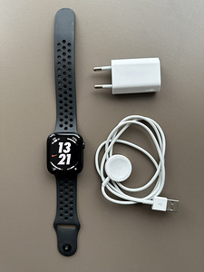 Apple Watch 7 LTE Nike 45mm (2 foto / 5)