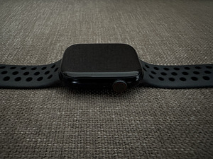 Apple Watch 7 LTE Nike 45mm (3 foto / 5)
