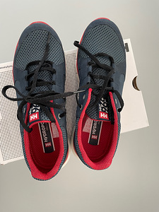 Helly Hansen ahiga v3 hydropower (3 фото из 3)