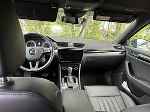 Auto Skoda Superb Laurin & Klement (8 foto / 8)