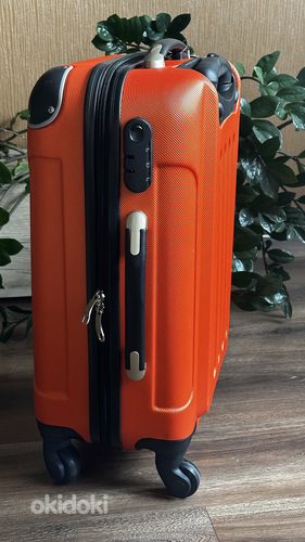 Новый чемодан, размер S. (фото #2)