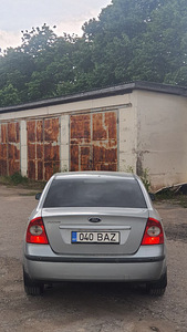ФОРД ФОКУС 1.6 ДИЗЕЛЬ 2005 г.в. (4 фото из 7)