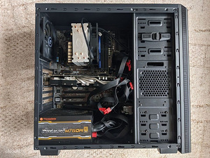 I5-4690. 16 GB. GeForce GTX 770. Asus Z97-A. SSD/HDD+Monitor (6 foto / 10)