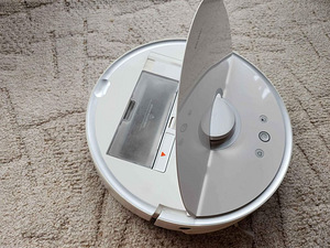 Roborock S50 White + New Spare Parts (3 foto / 4)
