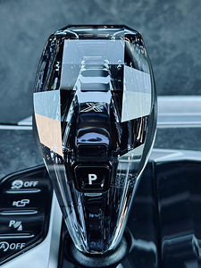 BMW G05 Crystal Series Gear Shift with Ambient Light (4 foto / 10)
