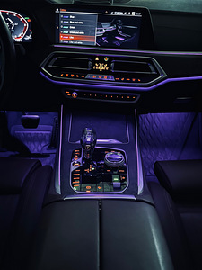 BMW G05 Crystal Series Gear Shift with Ambient Light (8 foto / 10)