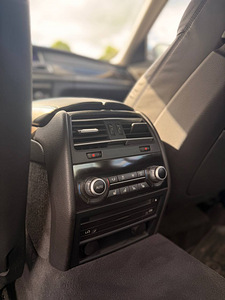BMW 750d Long Xdrive (10 foto / 15)
