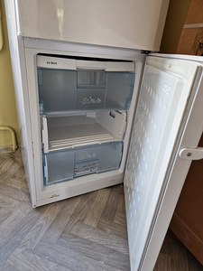 Külmkapp Beko 2m (4 foto / 5)