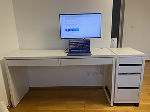 Стол Ikea Micke (1 фото из 1)