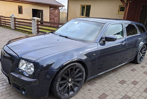 Chrysler 300c SRT PAKET (2 foto / 15)