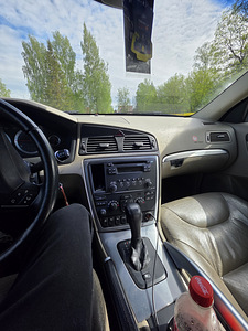 Volvo xc70 2.4 136kw 2006 (7 foto / 11)
