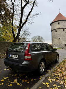 Volvo V50 2.0D (2 фото из 10)