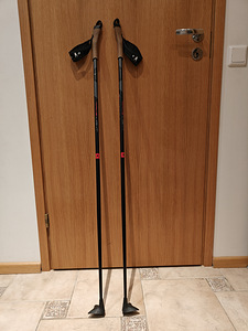 Laste suusad (suusad 150cm, saapad s.36, kepid 115cm) (4 foto / 4)