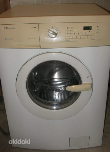 стиральная машина Электролюкс (фото #1)