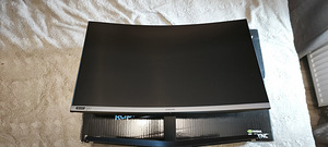 Samsung C27RG5 27" изогнутый игровой монитор 240Hz (3 фото из 9)