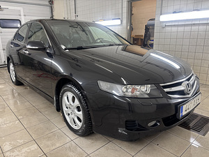 Honda Accord 2.0 114kW (1 foto / 12)