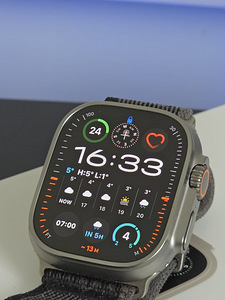 Apple Watch Ultra 3 (3 foto / 3)
