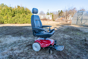 Кресло-коляска электрическая Shoprider Agila