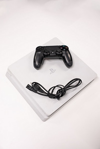 Ps 4 slim 500gb + white (playstation 4) (1 foto / 5)