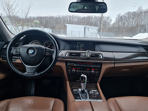BMW 730d 180kw F01 (5 foto / 6)