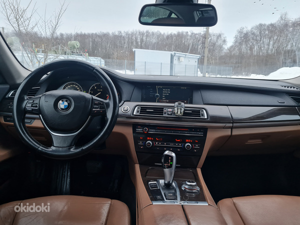 BMW 730d 180kw F01 (фото #5)