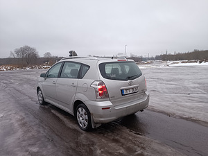 Toyota corolla verso (3 foto / 5)