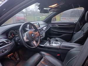 BMW 730xd 195kw M pac (7 foto / 8)