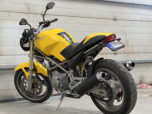 Ducati Monster M 600 (4 фото из 5)