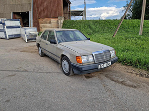 1986 Mercedes-Benz W124 300d manuaal TÜ 11.2024 (2 foto / 11)