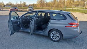 Peugeot 308 1.6d manual 2014a. (6 foto / 8)