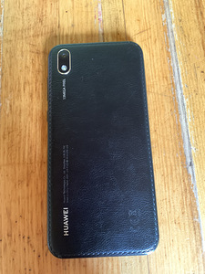 Huawei y5 2019 modern black (2 foto / 3)