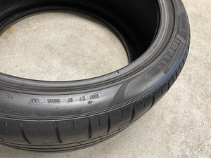 Pirelli P Zero 285/35-20 (2 фото из 7)