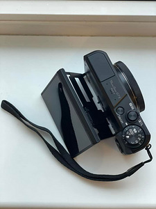 Продам Canon G7X Mark II в отличном состоянии. (3 фото из 4)