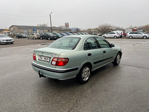 Nissan Almera (4 foto / 5)