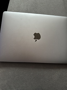 Macbook Air 2019 в продаже (2 фото из 3)