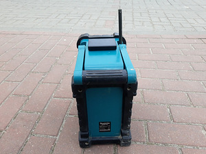 Makita BMR100 (4 foto / 4)