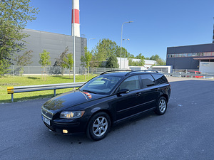 Volvo v50 1.6d 80kw 250000km (2 foto / 12)