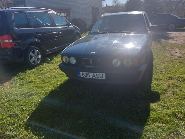BMW E34 1.8 (фото #8)
