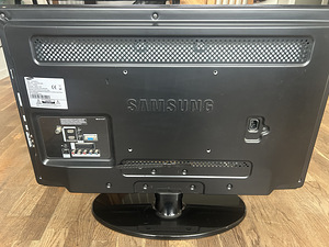 Продается телевизор Samsung (3 фото из 4)